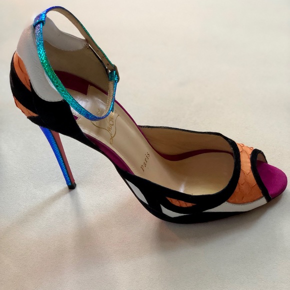 CHRISTIAN LOUBOUTIN
Discodeporte 100 Python/Seude - Picture 1 of 8